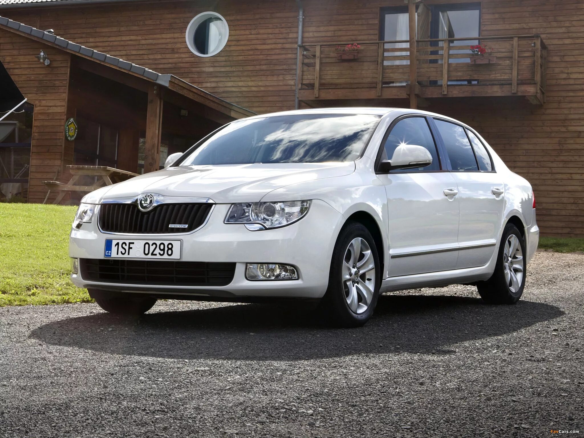 Авито купить б у шкода. Шкода Суперб 2009г. Skoda Superb 2009. Шкода Суперб 2008. Школа Суперб 13.