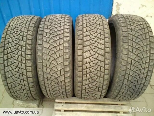 Б у шины 225 17. Автомобильные шины Bridgestone липучка r14. 265/45 R21 зима. Резина зимняя липучка 265/70 r17. Резина зимняя 225 60 r17 липучка на штамповке.