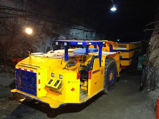 RDH 600 погрузчик. RDH самосвал. Подземным самосвалом RDH Haulmaster 800-20. Mining life