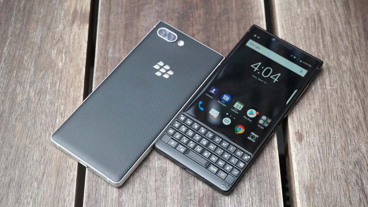 Телефон 15 плюс. Смартфон BLACKBERRY KEYONE 2. BLACKBERRY key2 64gb. BLACKBERRY key2 le 4/64gb. Кнопочный смартфон BLACKBERRY key2.