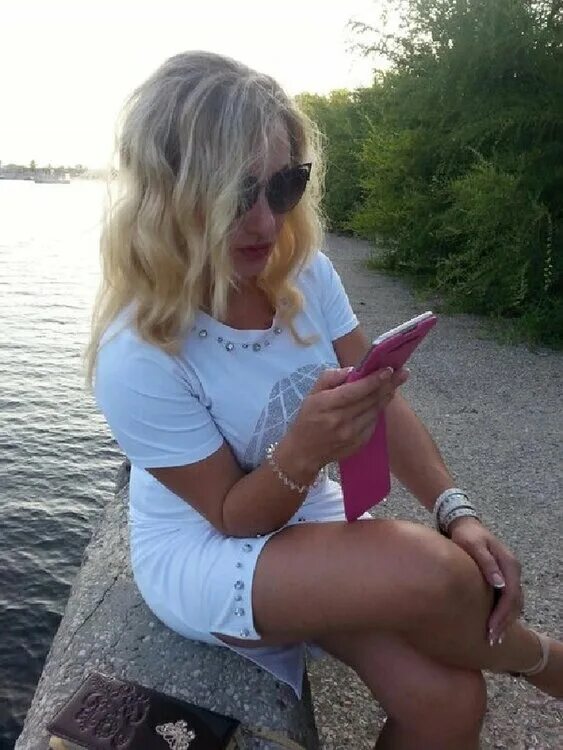 Ой люсенька дела совсем плохи дзен. Люсенька. артемович люсенька. люсенька гуркина. люсенька арестович фото.