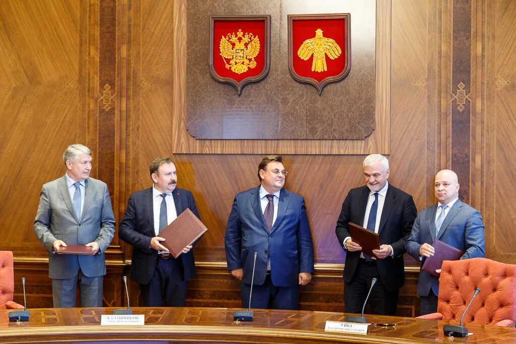 Правительство республики коми состав фото и фамилии Министры Коми отчитались о доходах в 2020 году Комиинформ