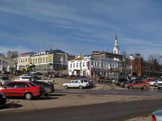 Автотранспорт в Кинешме два дня будет объезжать площадь Революции