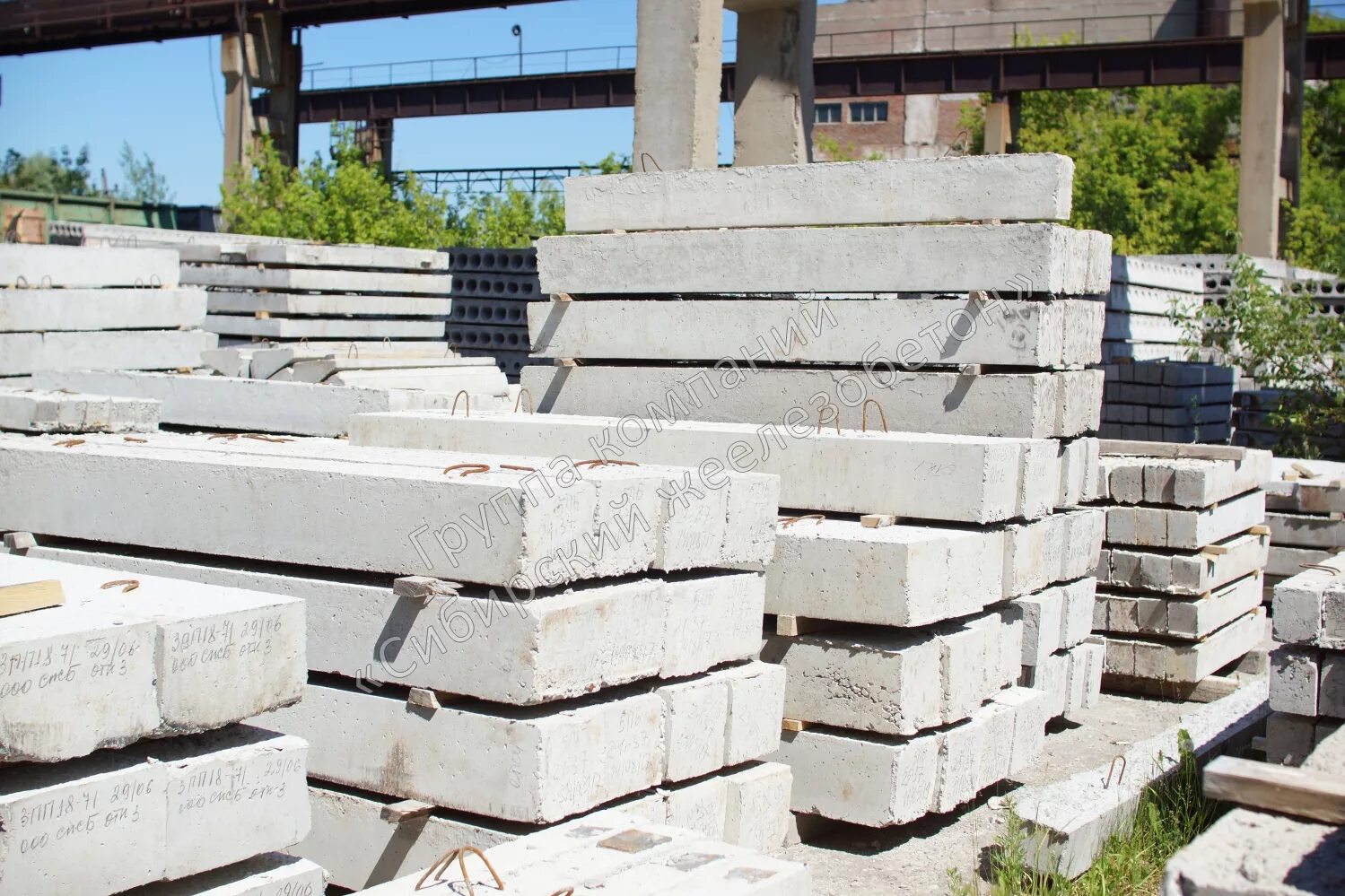 Мир кирпича. Блок кирпич. Кирпич железобетон. Пустотелые блоки гипсовые. Пенобетон кирпич.