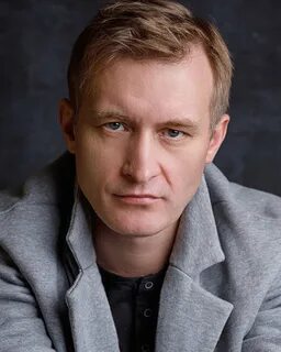 Биография артиста роли