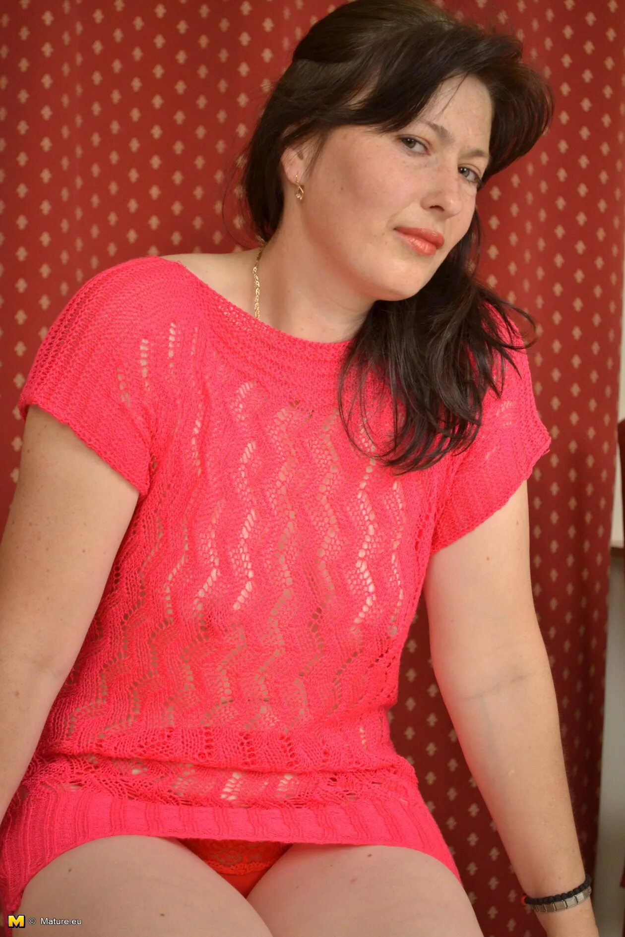 Взрослые тетки с небольшой грудью. Melissa monet домохозяйка. Взрослые женщины показ. Волосатые блондинки в возрасте. Мамаша крупным планом.