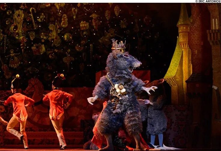 Маскарад щелкунчик. Бостонский балет щелкунчик. щелкунчик&quot;, boston ballet /. бостонский театр балета щелкунчик медведь. михайловский  театр щелкунчик крыса.