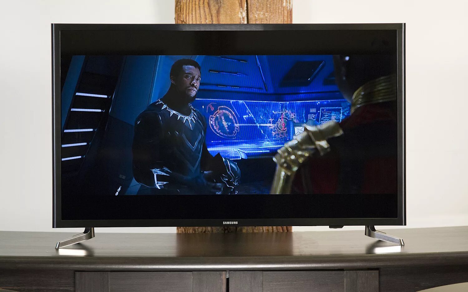 Включи телевизор в 7 0 0. Телевизор bbk 32lem. Телевизор philips cinema 21 9 tv. Включи телевизор в 7 0 0. Включи телевизор в 7 0 0.