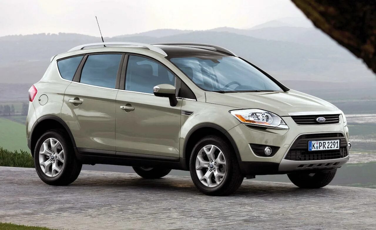 Включи куга. Ford Kuga 2.5. Форд Куга 4. Форд Куга 1. Форд Куга 2008.