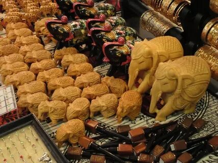 Что привезти в подарок из китая женщине