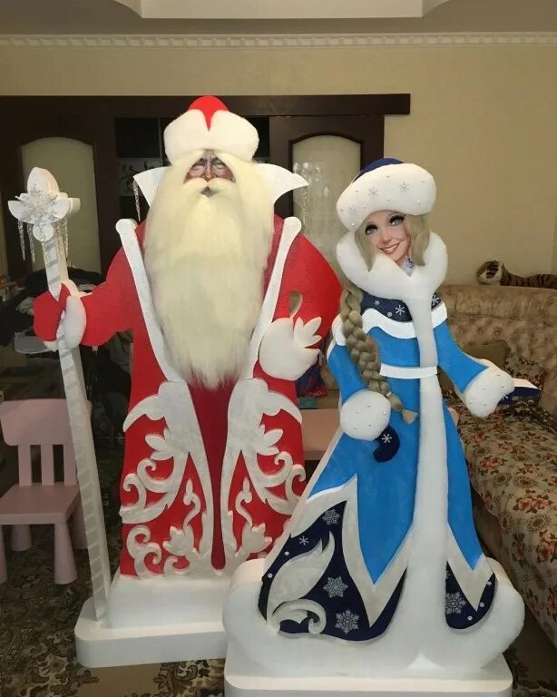 дед мороз из пенопласта на новый год. дед мороз из пенопласта. дед мороз из пенопласта. дед мороз пенопласт. снеговик из потолочной плитки.