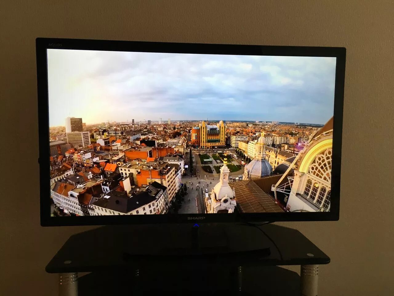 Телевизор sharp aquos 40 дюймов. Телевизор sharp 40. Телевизор самсунг 24 дюйма смарт. Телевизор sharp lc-40ug7252e. Sharp 34 дюйма.
