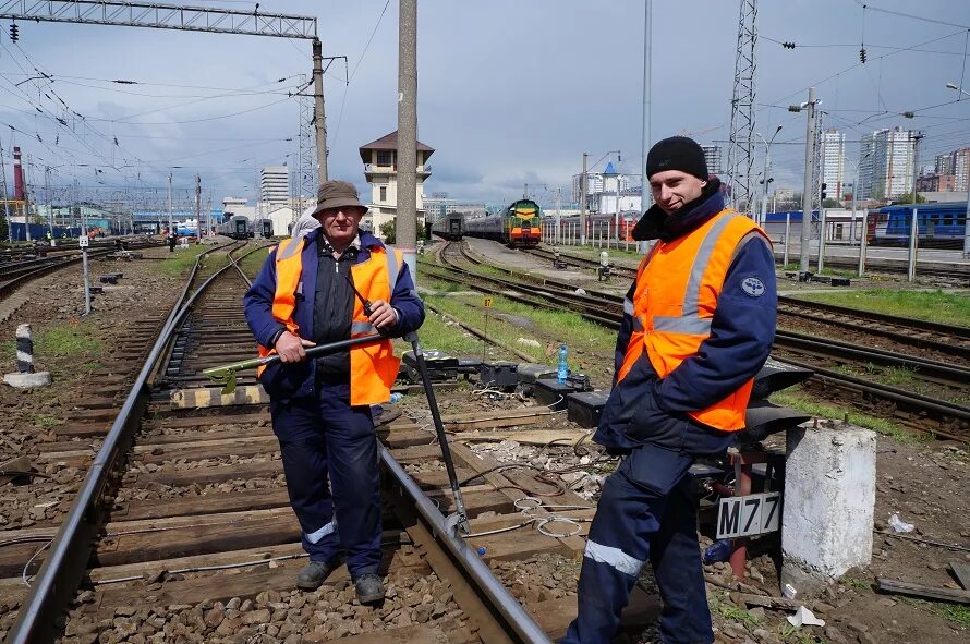 электромеханик сцб. поздравления с днём железнодорожника. с днем сцбиста картинки. с праздником железнодорожника. с днем сцбиста картинки.