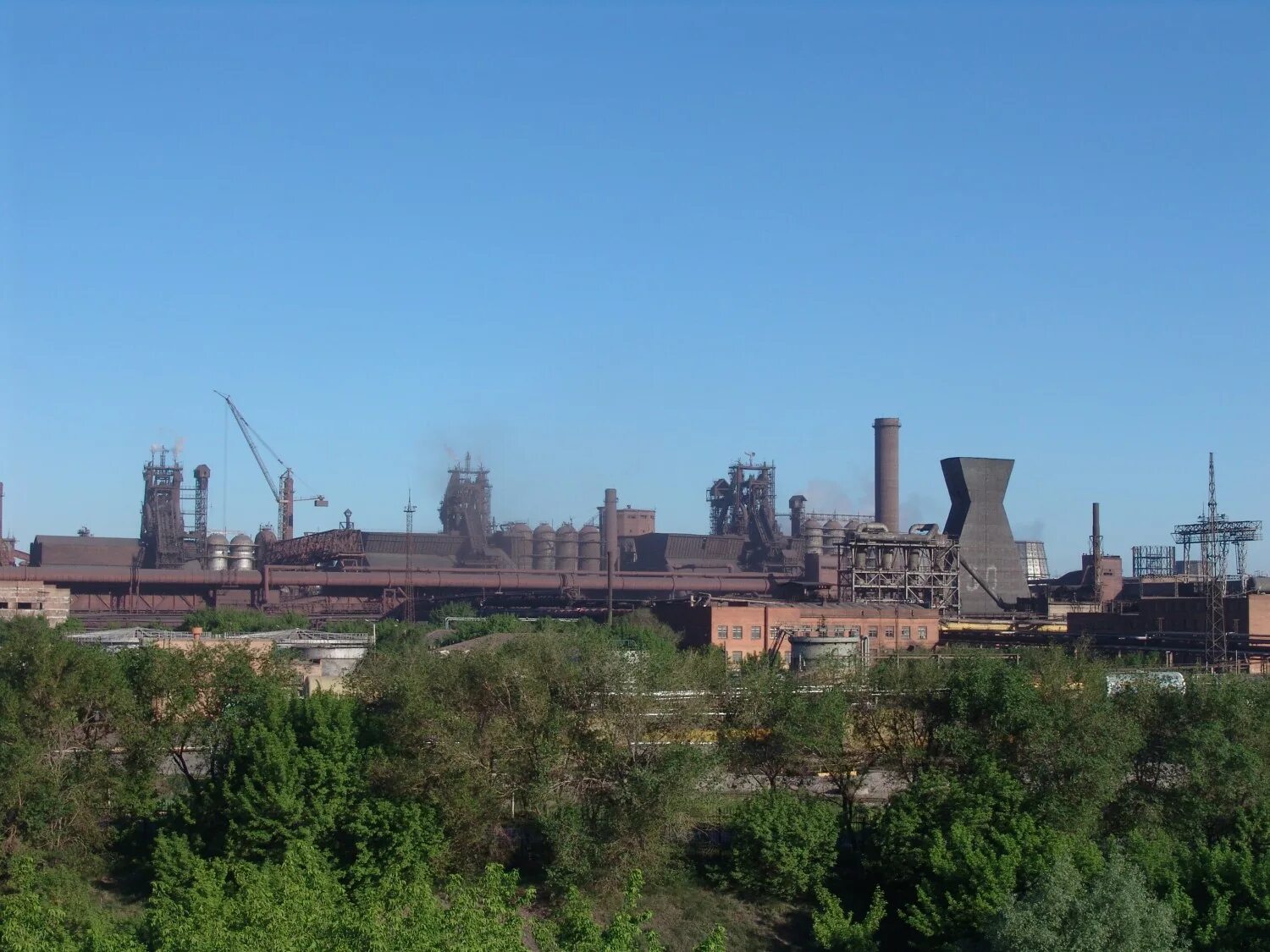 металлургический комбинат новотроицк. комбинат уральская сталь. новотроицк завод металлургический. орско-халиловский комбинат. металлургический комбинат новотроицк.