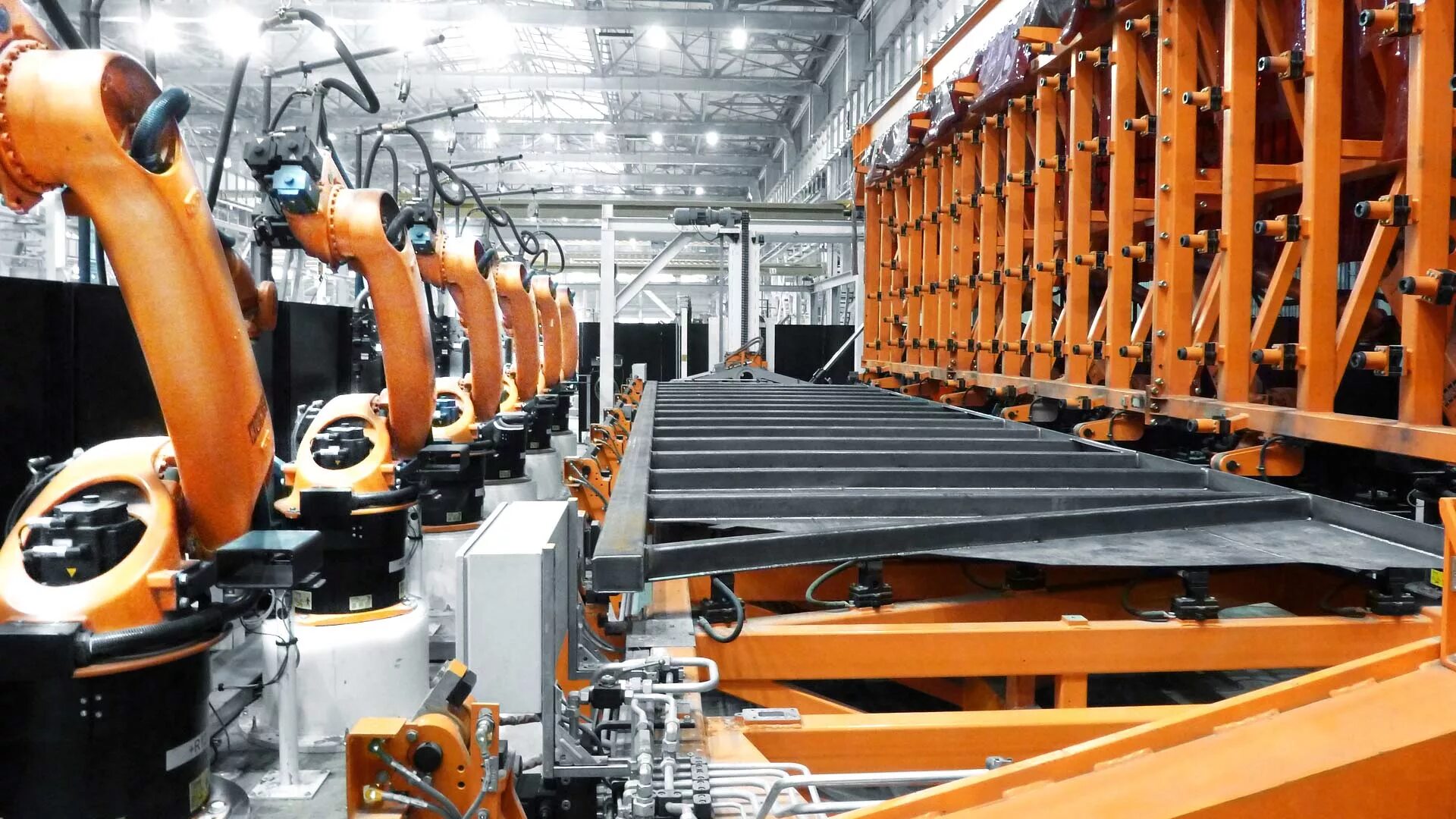 Цех роботов. Робот конвейер kuka. Завод фабрика kuka в Германии. Kuka Германия Дельта робот. Машиностроение.