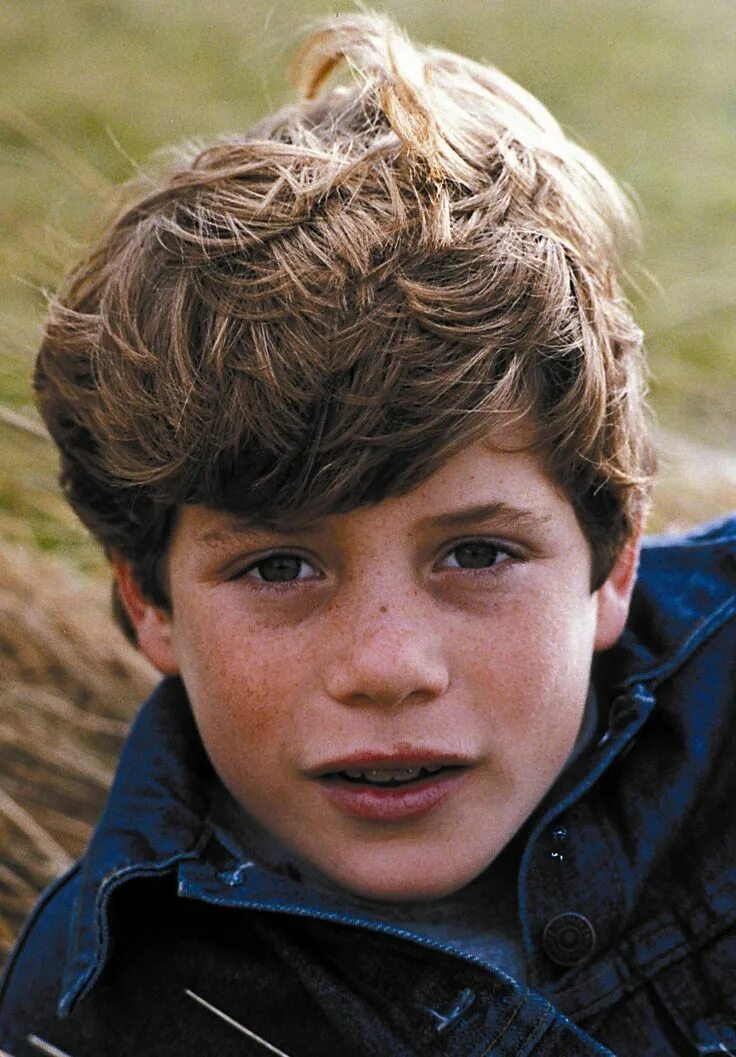 Пабло эспиноса 2018. Бег среди детей. Ce garcon est. Джаред гилмор. Причёски для мальчиков.