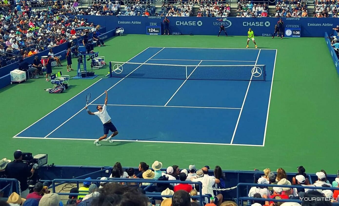 Us open корт. Теннисный матч. Теннисный корт турнир. Теннисный корт соревнования. Игра теннис турнир