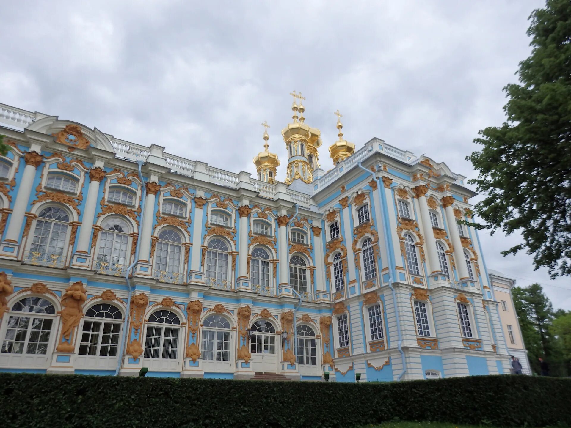 Екатерининский дворец в царском селе 1752-1757. Дворец екатерины 2. Екатерининский дворец в санкт-петербурге. Как называется екатерининский дворец. Екатерининский дворец растрелли.