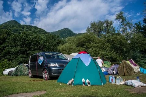 Где лучше отдохнуть с палаткой