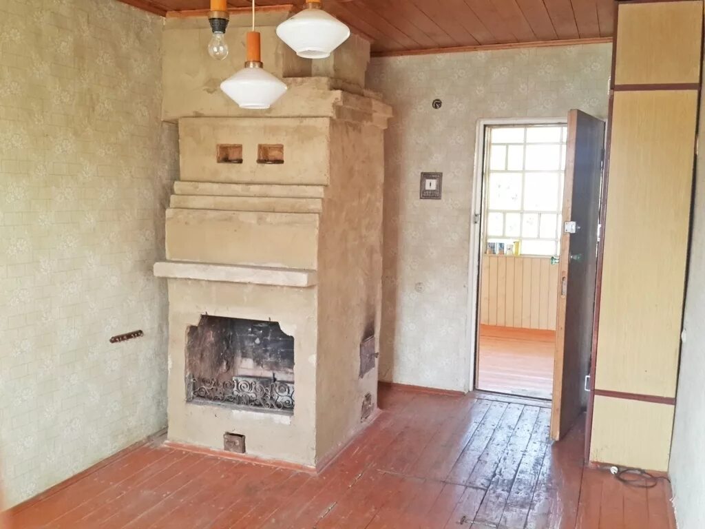 Двухэтажный дом с печкой. Маленький домик с печным отоплением. домик с печным отоплением. дачный домик с печным отоплением. двухэтажный дом с печным отоплением.