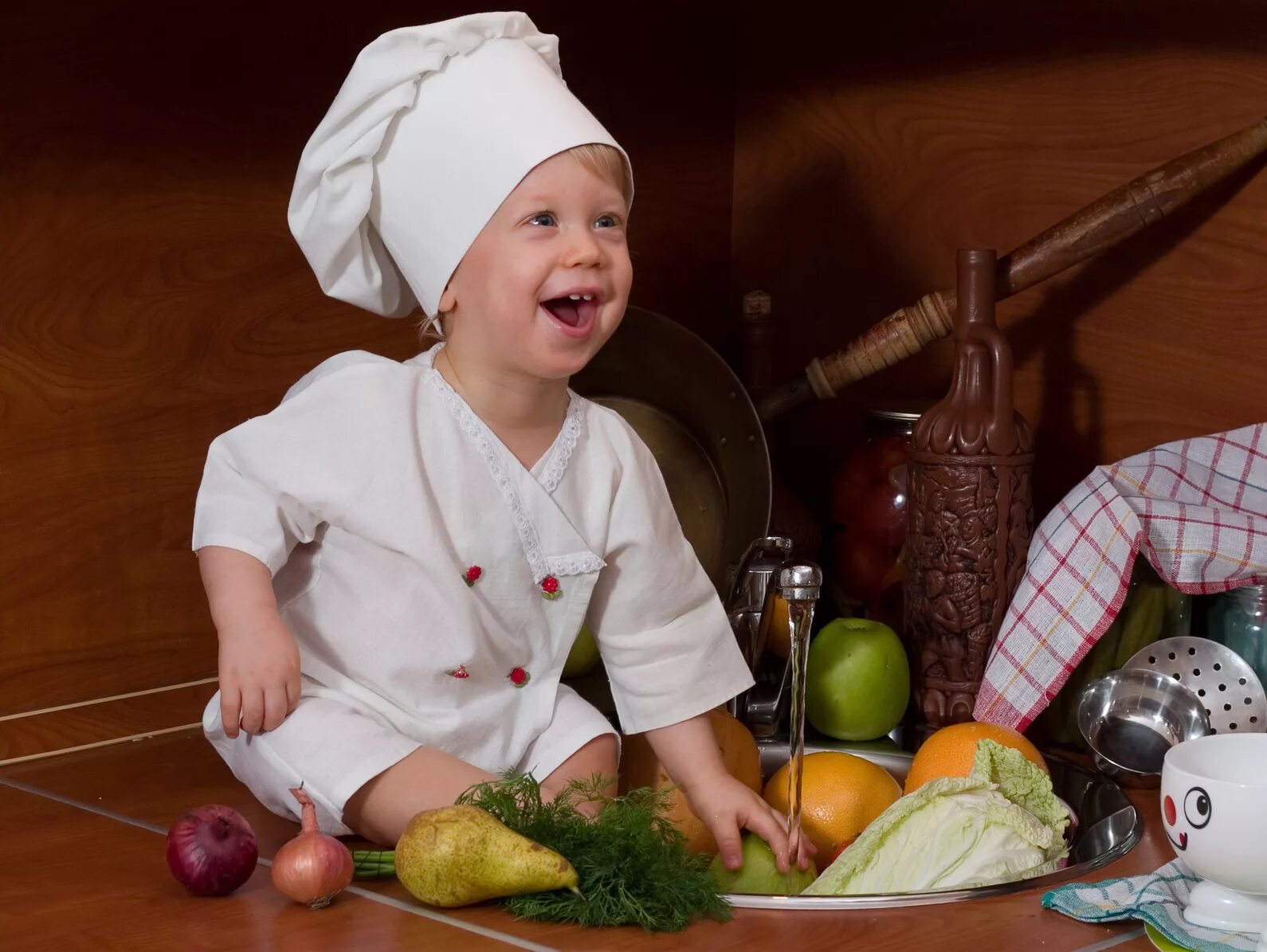 Cooking babies. Кухня для детей. Маленький повар. Повар фото для детей. Дети поварята.