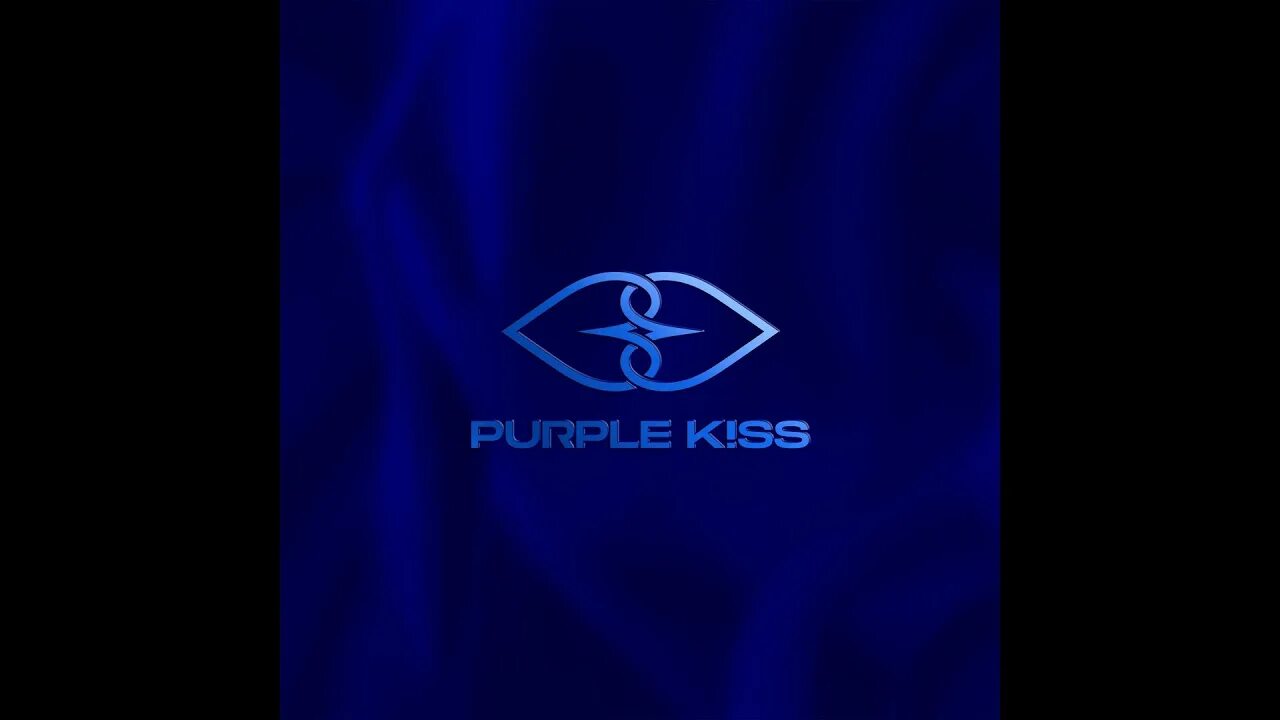 Purple kiss bbb. Purple Kiss Ponzona обложка. Purple Kiss логотип. Purple Kiss корейская группа. Purple Kiss Доси.