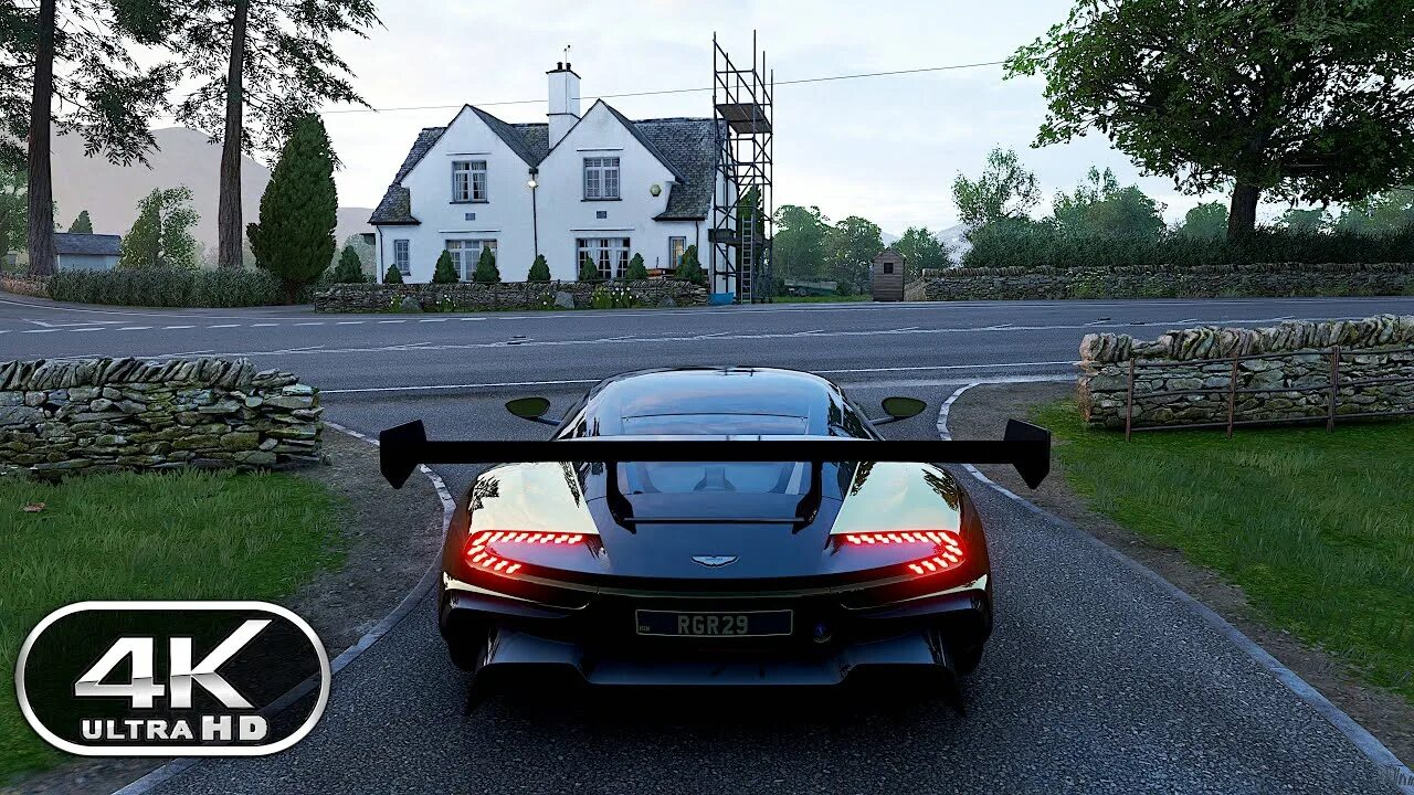Включи видео а 4 ультра. Aston-Martin-Vulcan Forza-Horizon-4. Forza Horizon 4 Aston Martin. Форза хорайзен 4 геймплей. Forza Horizon 4 на ультра.