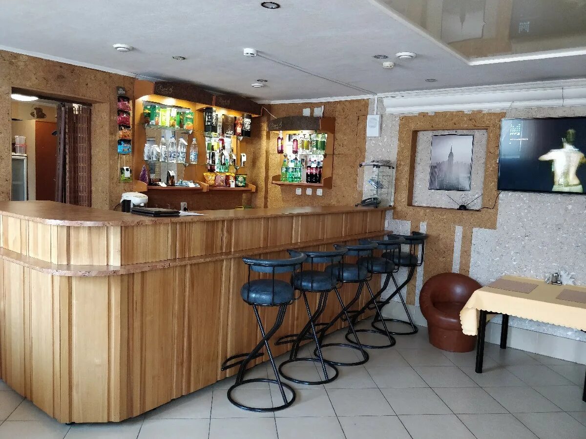 Лесозаводск приморский край гостиница. Лесозаводск приморский край. Номер лесозаводска. Гостиница центральная дальнереченск. Лесозаводск гостиница с рестораном.