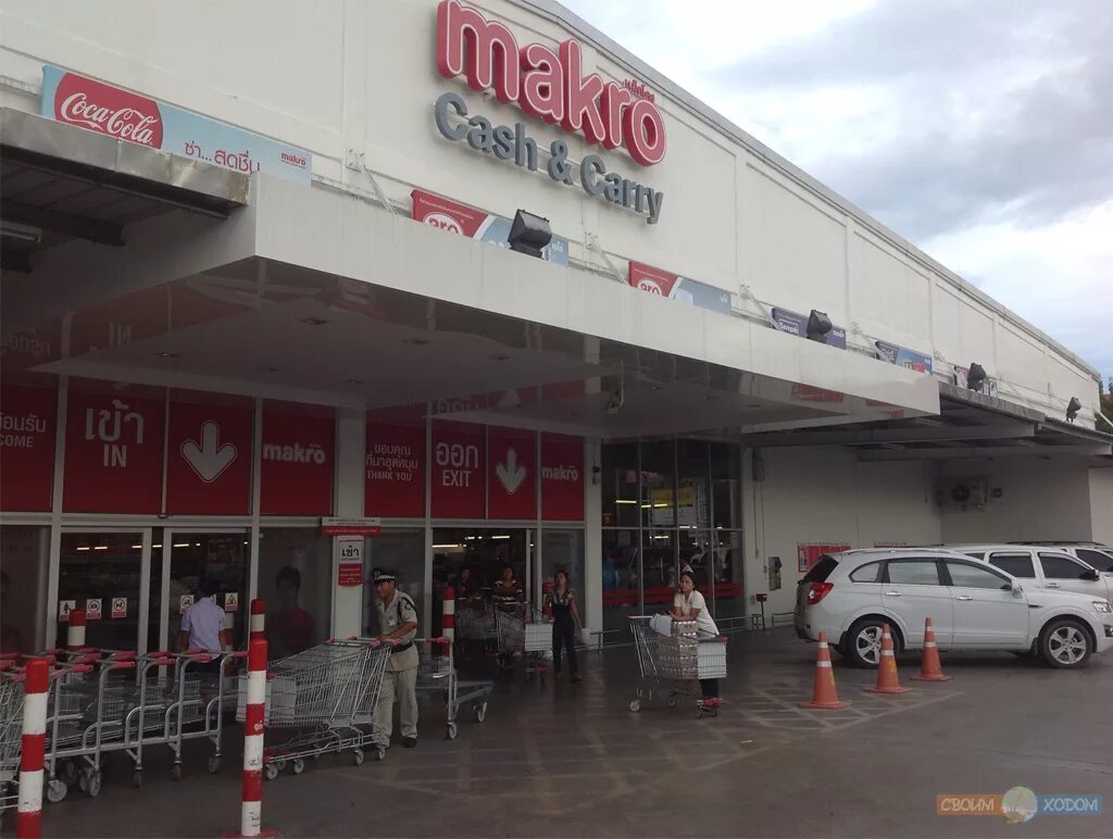 магазины на самуи. магазины на самуи. деликатесная еда в самуи. рынок на острове. тайские супермаркеты самуи.