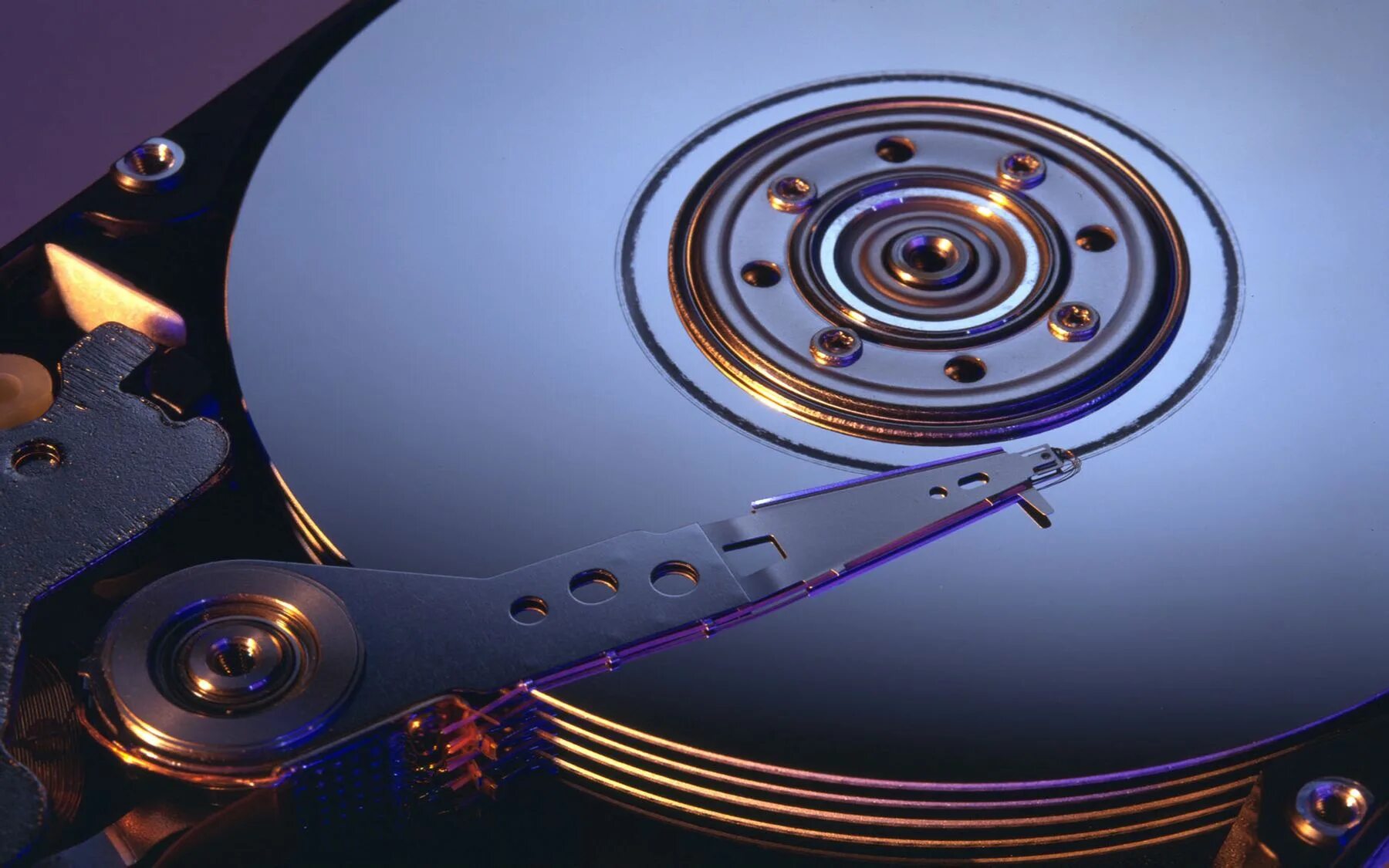 Пространство диск. Hdd hard disk. жёсткий диск hd200hj. пластины hdd. жесткий диск красивый.