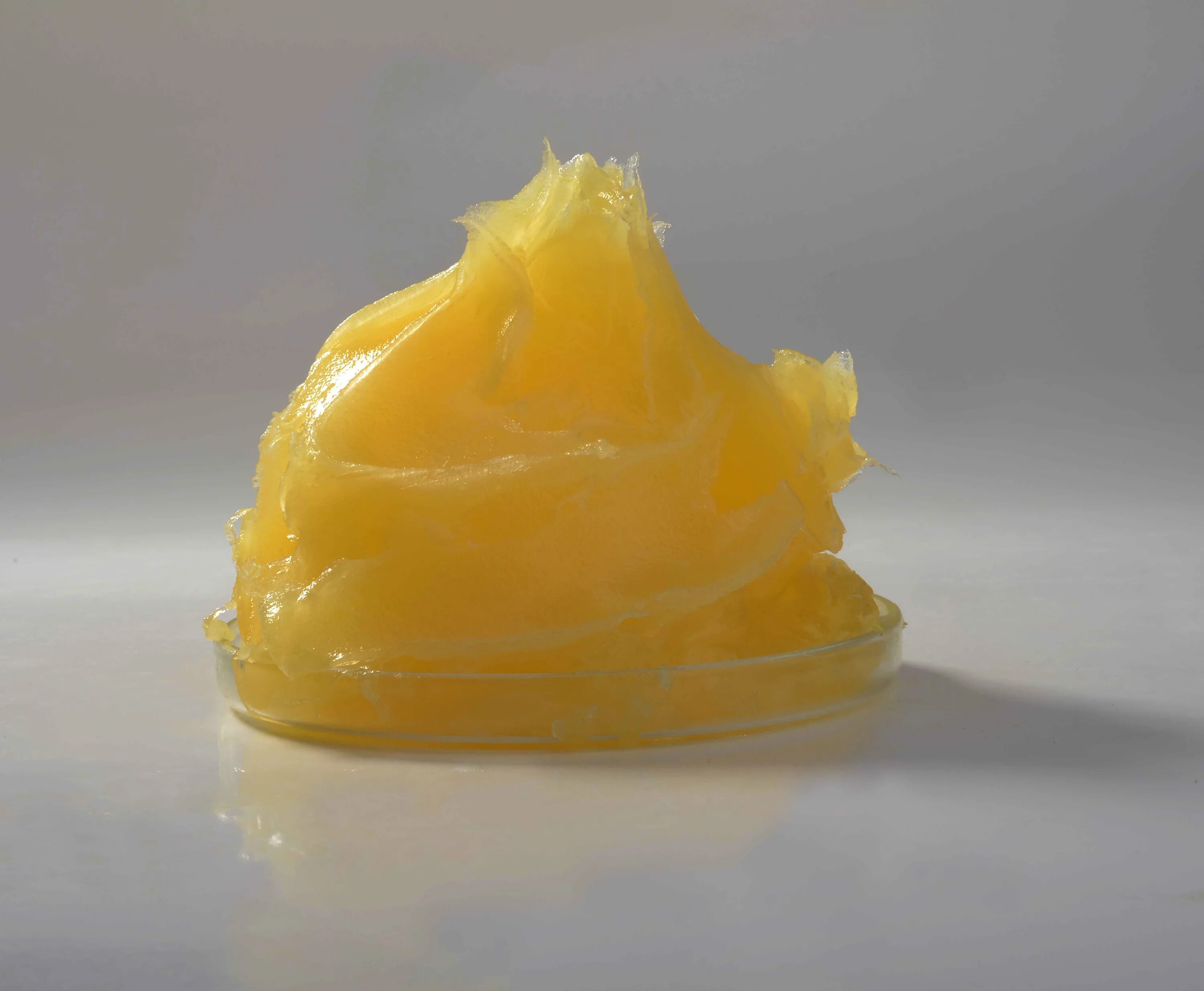 Petroleum jelly. Yellow Jelly. Вазелин желтый. Желе Петролеум Cooling.