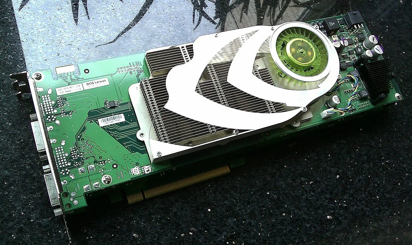 GEFORCE 7900 gx2. NVIDIA GEFORCE 7. GEFORCE 7950 gx2. Видеокарта нвидиа 640 GX.