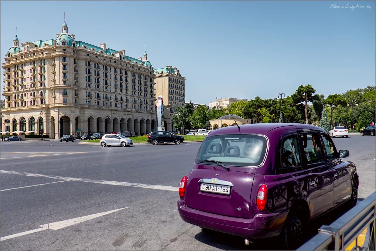 КЭБ В Баку. Такси Баку КЭБ. Такси в Баку баклажан. Фиолетовые такси в Баку. Такси в азербайджане