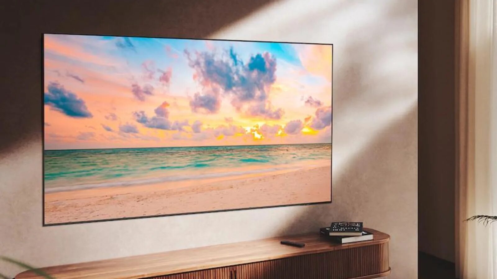 Обзор телевизоров qled 65. Hisense smart series. Телевизор qled samsung qe55q90rau. Невидимый кабель vg-socr15. Обзор телевизоров qled 65.