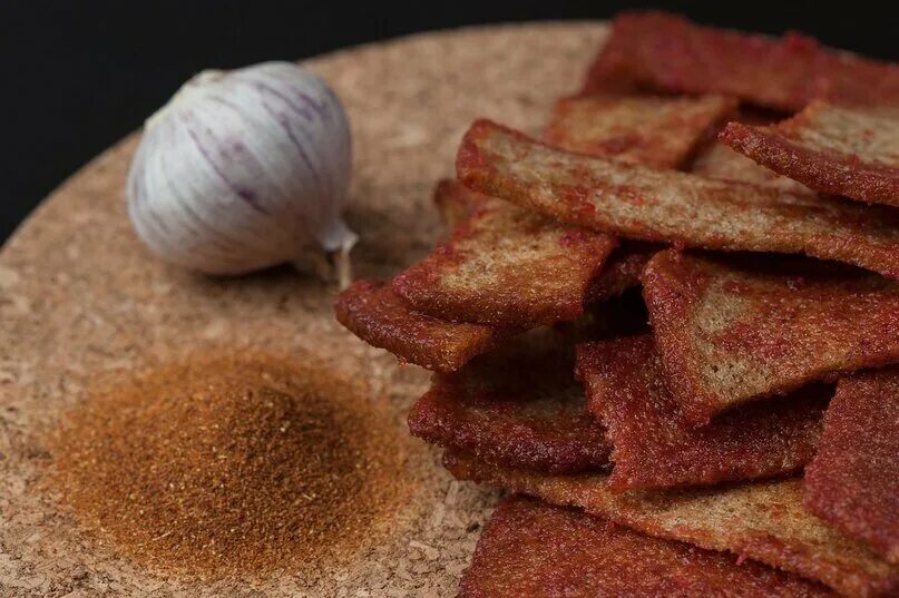 сухарики круглые. сухарики "тайский перец" 1 кг 1/10 снэкмания. японские сушеные рыбки чипсы. сухарики студенческие. треугольные гренки.