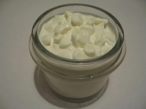 творог зернисты зерненый. как сделать зернистый творог. домашний зернистый творог. как сделать зернистый творог. зерненый творог козельский.