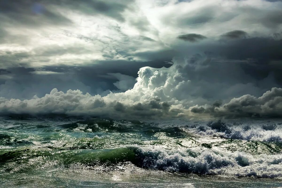 Океан цунами шторм гроза. Океан буря шторм смерч. Ацвазовский. Атлантический океан шторм. Шторм в океане.