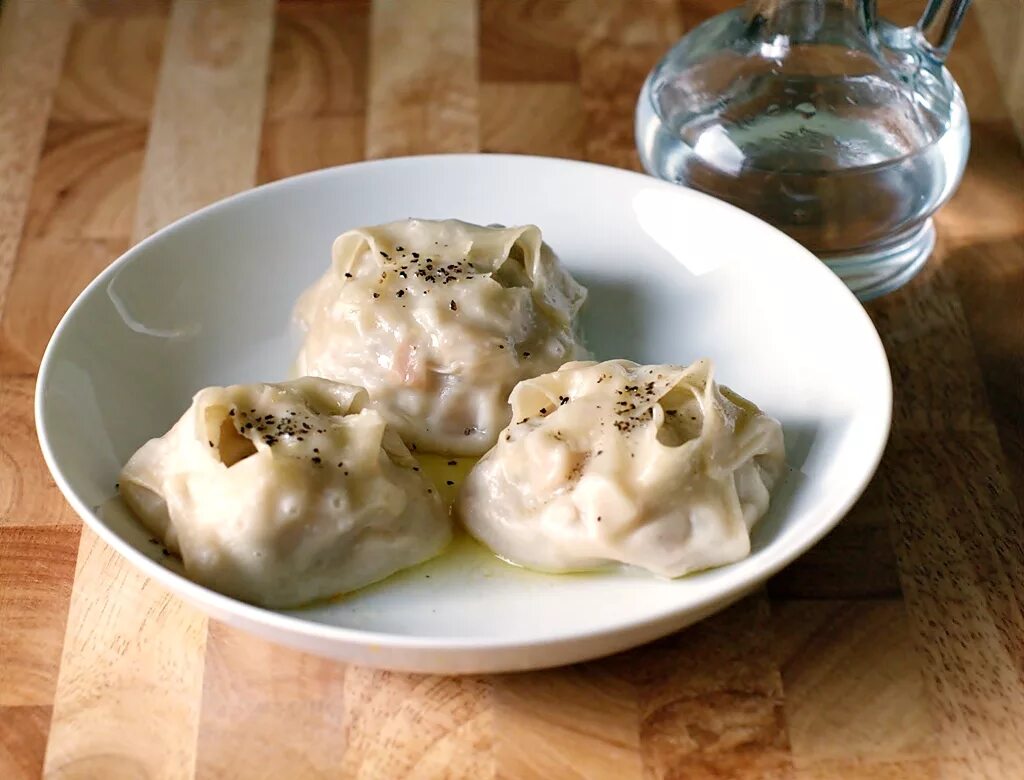 хинкали в мантышнице. хинкали орсули. делают ли хинкали в пароварке?. кастрюля для хинкала. варка хинкали в пароварке.