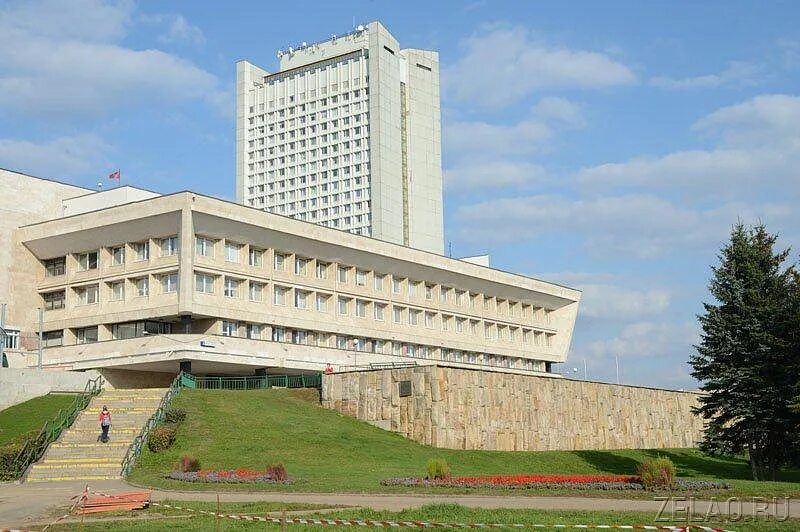 Горсовет зеленоград. Зеленоград здание префектуры. Зеленоградская префектура. Зеленоград здание префектуры 2022. Мэрия зеленограда.