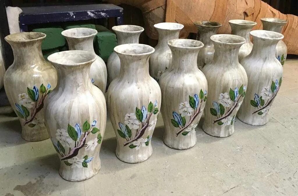 Где делают вазы. Гипсовые вазы. ваза из гипса. напольные вазы из гипса. ваза напольная из гипса.