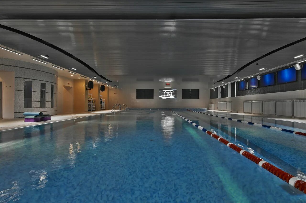 Ленинский проспект 88 санкт-петербург. Wellness club спб. Эскалада фитнес коммунарка. Клуб велнес ленинский. Клуб велнес ленинский.