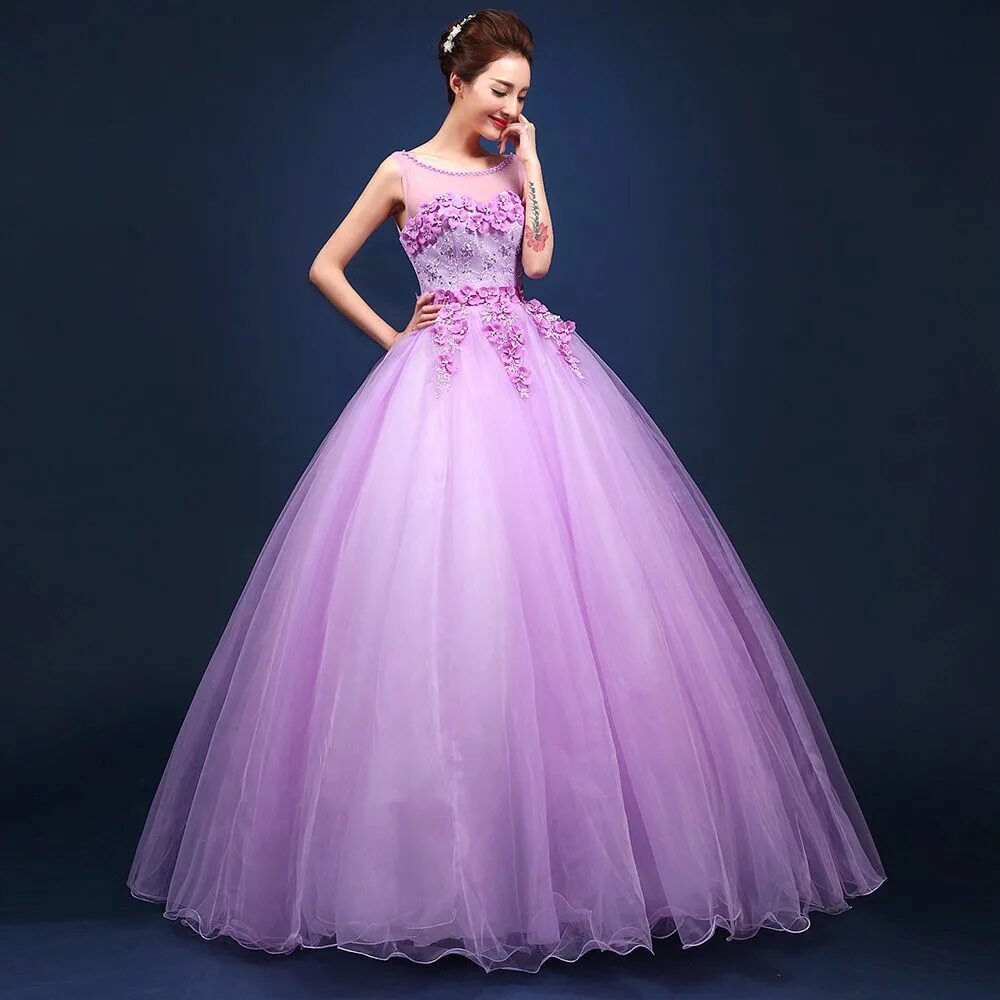 Платье для кукол "фиолетовое". Барби в сиреневом платье. Наследники 2 мэл на балу. Лиловая платья принцессы. Принцесса в сиреневом.