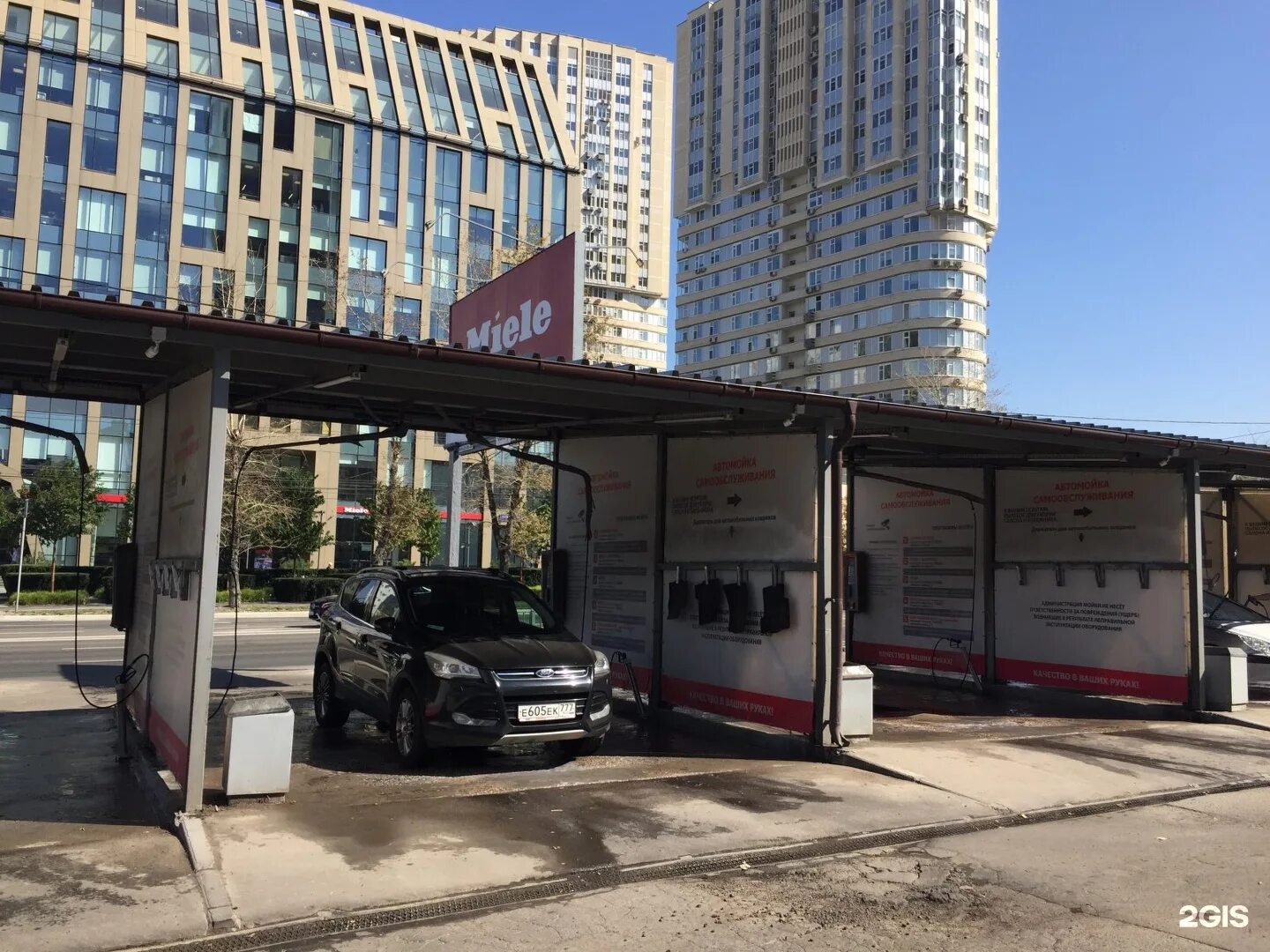 Москва, Нахимовский проспект дом 63 к.1. многоквартирный дом