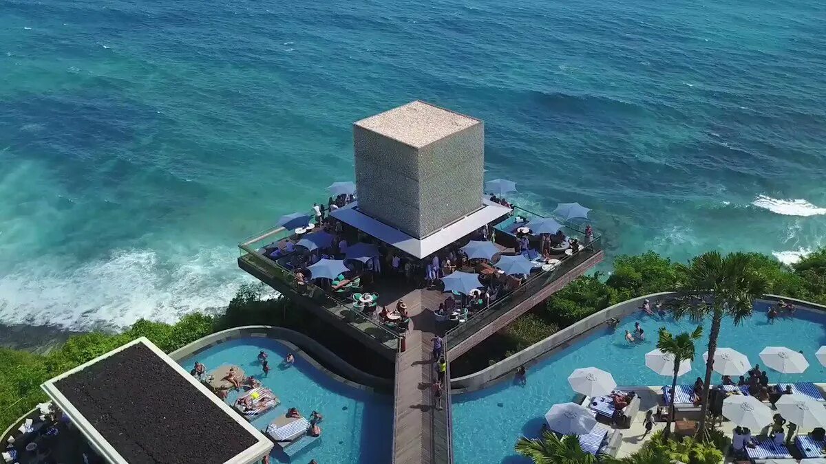 Ритуал бали бич клаб. Savaya bali. Savaya бали. Омния улувату. Savaya бали.