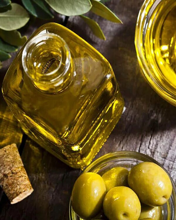 Оливковое масло Греция. Полезный для сердца оливки. Ежедневно употреблять оливковое масло. Оливковое сердце.