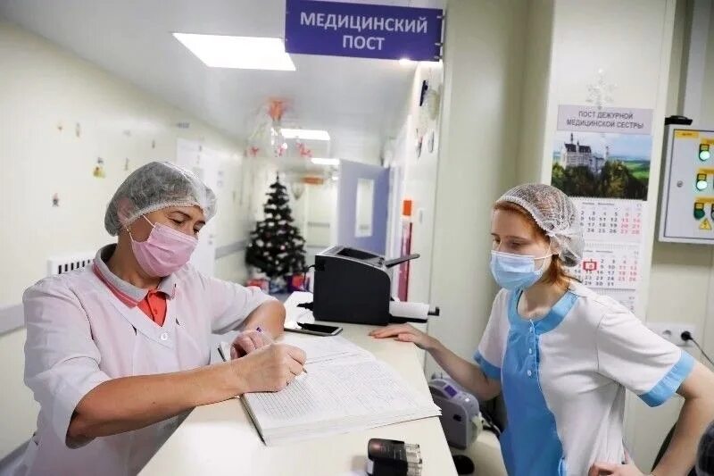 Новый стандарт поликлиник. Дефицит медперсонала. Студенты трудоустраиваются в больницу. Студенты медики на практике. Земский доктор.