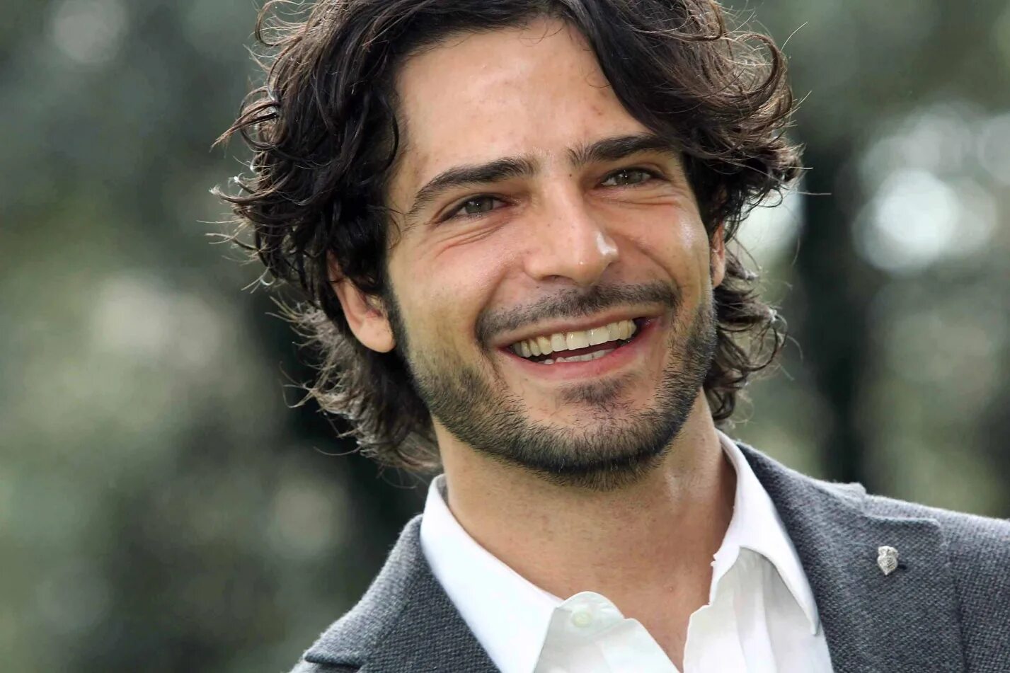 Рауль бова в молодости. Итальянские мужчины. Итальянские мужчины. Лука кальвани актер. Итальянцы мужчины.