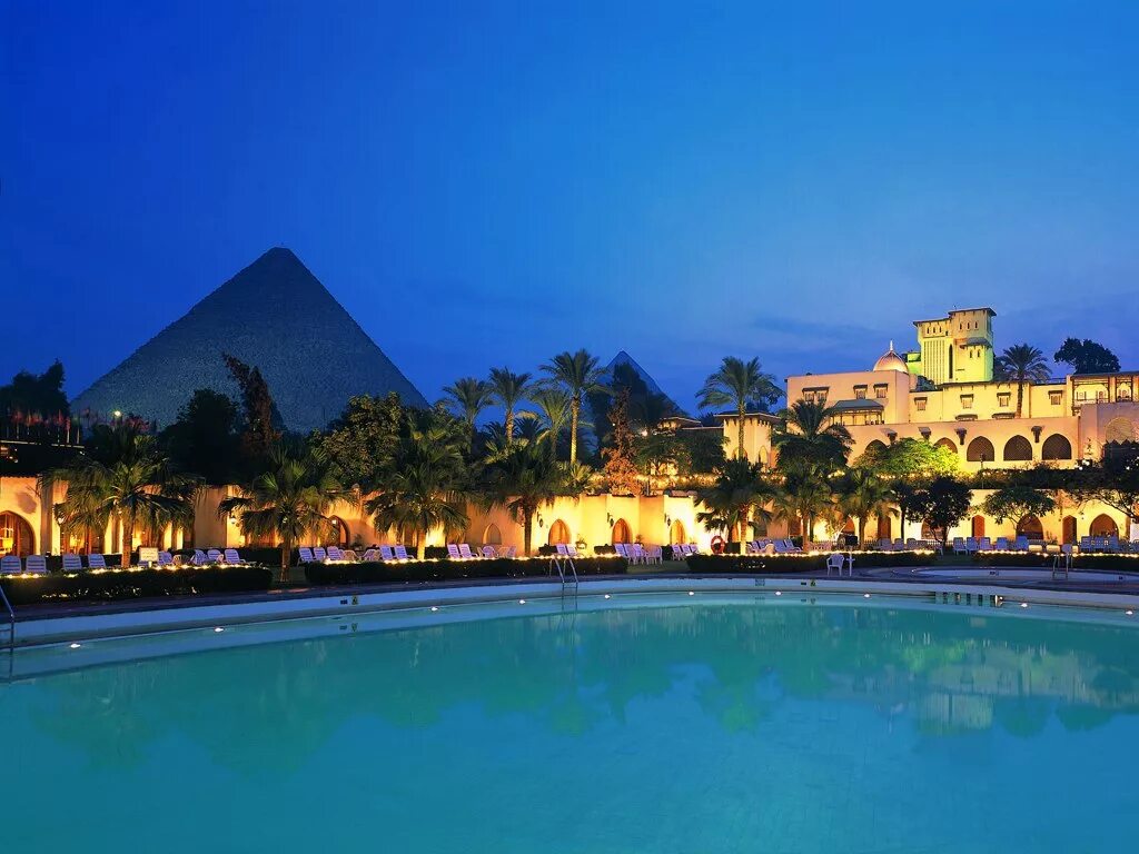 Каир море. Марриотт Мена Хаус Египет. Marriott Mena House Каир. Отель Marriott Mena House Cairo Египет. Marriott Каир вид на пирамиды.