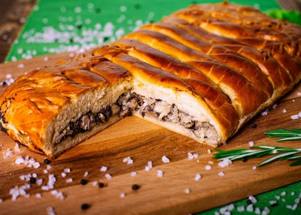 Как приготовить пирог с мясом в духовке. Как приготовить пирог с мясом в духовке