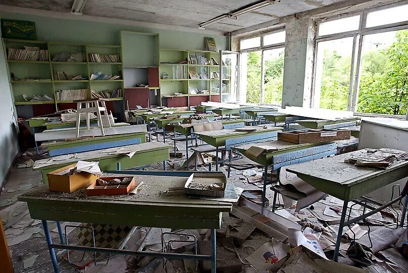 Школа в чернобыле. Припять школа. чернобыль 2003. чернобыль школа. припять школа 3.